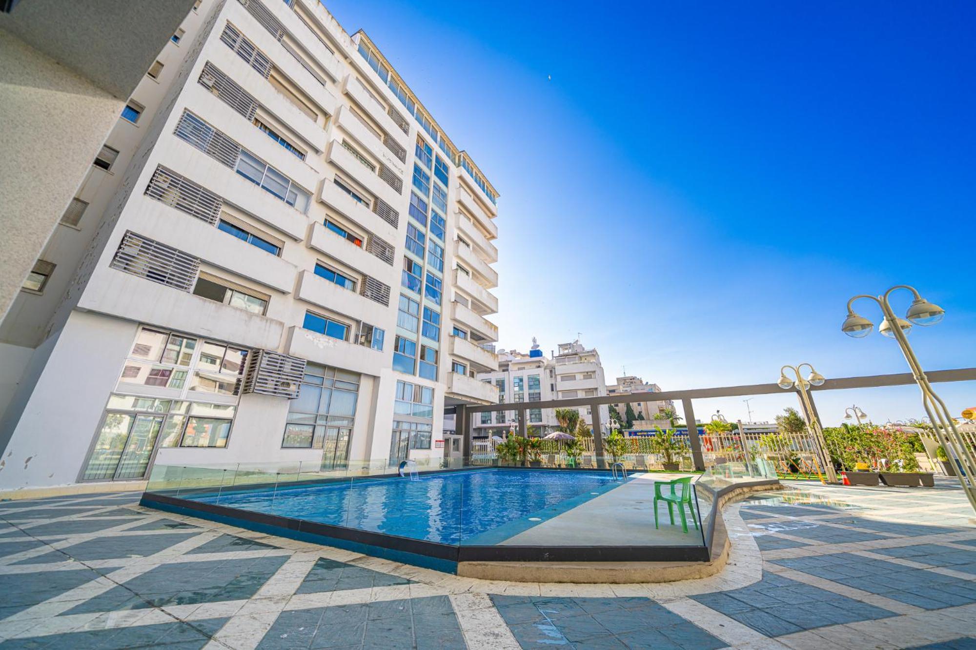 Ecrin Secret, Duplex Prestige, Proche Corniche & Medina, Piscine, Parking, Wifi, Iptv, Ac Apartment Tangier Exterior photo